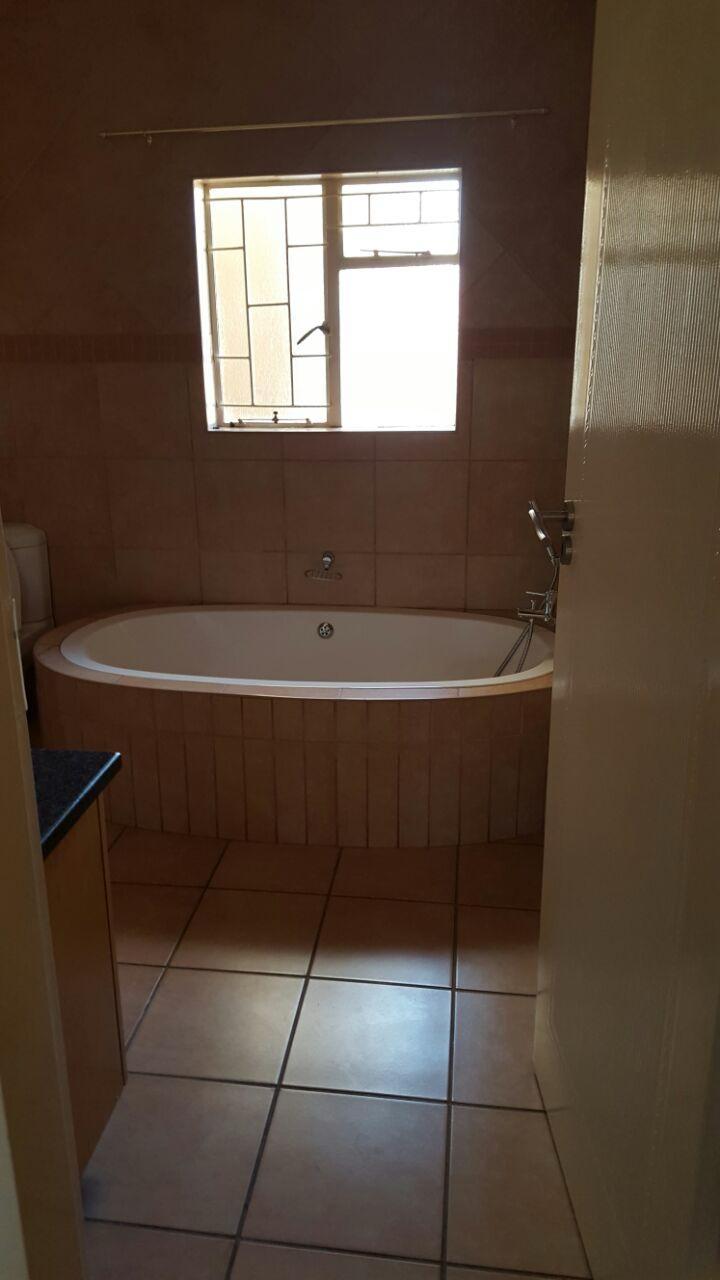 3 Bedroom Property for Sale in Declercqville North West